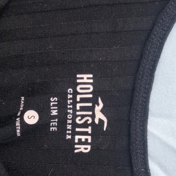 Black low neck top - Picture 2 of 3